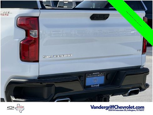 Used 2024 Chevrolet Silverado 1500 LT Trail Boss w/ Convenience Package II AWD/4WD image 6