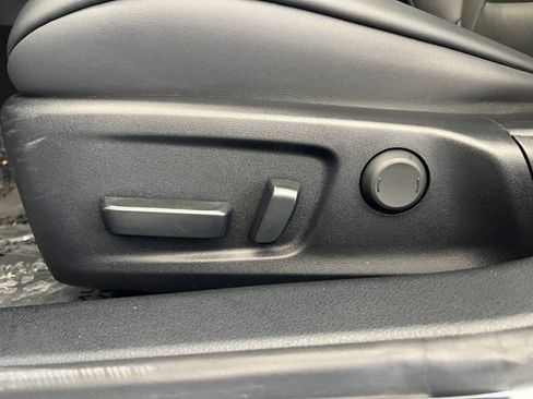 Used 2025 Lexus IS 350 F Sport w/ Navigation Package RWD image 36