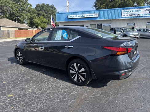 Used 2022 Nissan Altima 2.5 SL AWD/4WD image 5
