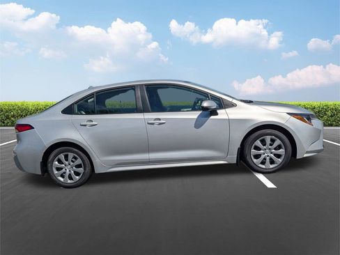 New 2026 Toyota Corolla LE FWD image 3