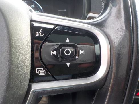 Used 2018 Volvo S90 T5 Momentum image 14