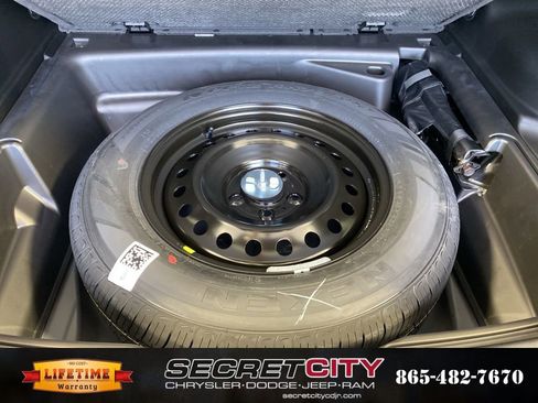 New 2026 Jeep Grand Cherokee Altitude image 30