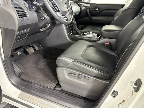 Used 2023 INFINITI QX80 Luxe w/ Cargo Package image 11