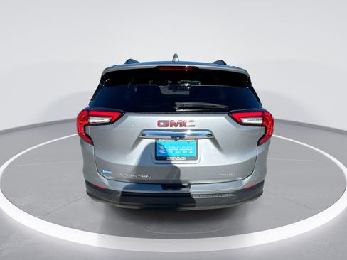 Used 2023 GMC Terrain SLE w/ Driver Convenience Package AWD/4WD image 7