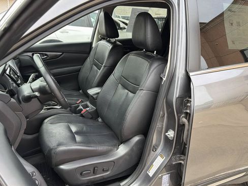 Used 2019 Nissan Rogue SL AWD/4WD image 13