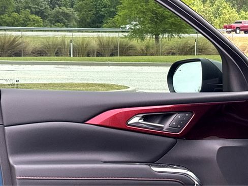 New 2026 Chevrolet Traverse RS FWD image 9