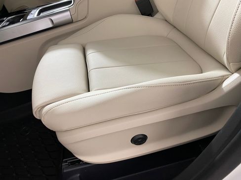 New 2026 Mercedes-Benz GLB 250 4MATIC image 13