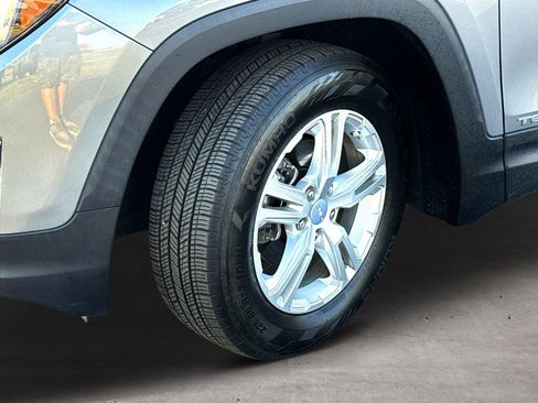 Used 2018 GMC Terrain SLE image 24