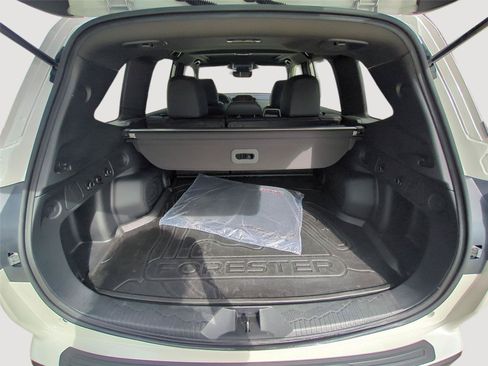 Used 2025 Subaru Forester Sport w/ Popular Package #2 AWD/4WD image 31