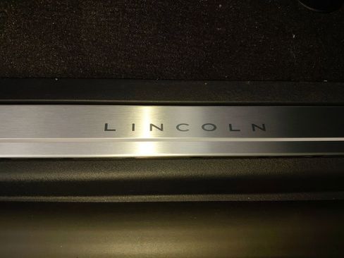 New 2026 Lincoln Navigator Reserve image 39