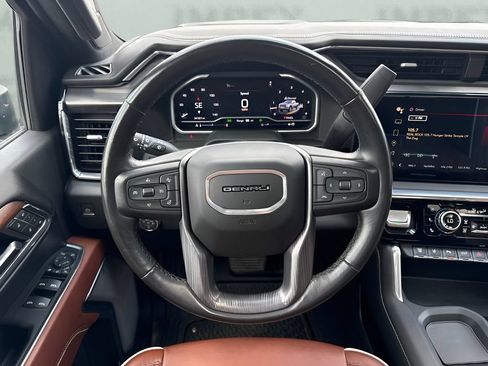 Used 2024 GMC Sierra 2500 Denali Ultimate AWD/4WD image 17