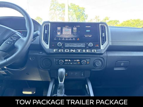 Used 2025 Nissan Frontier SL RWD image 16