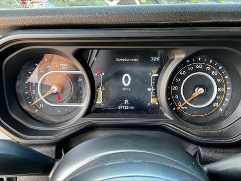 Used 2024 Jeep Gladiator Sport AWD/4WD image 26