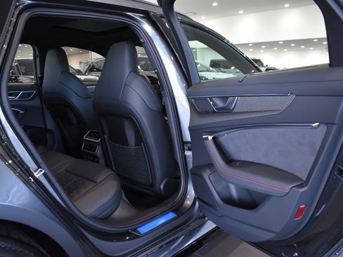 New 2026 Audi RS 6 performance image 31