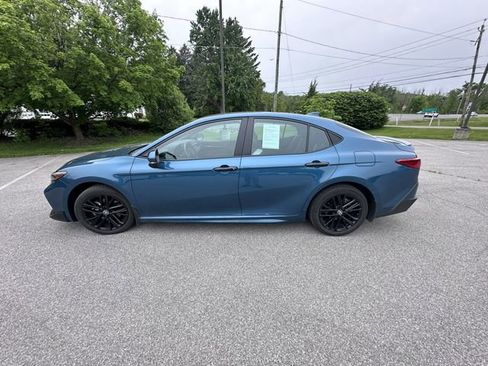 Used 2025 Toyota Camry SE w/ Convenience Package AWD/4WD image 6