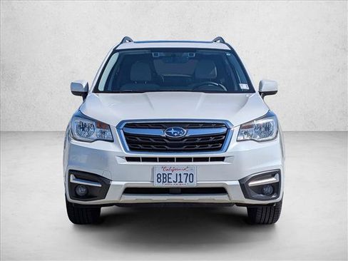 Used 2017 Subaru Forester 2.5i Premium AWD/4WD image 2