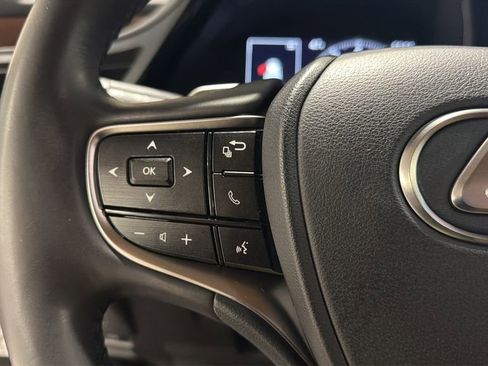 Certified 2024 Lexus ES 350 w/ Premium Package image 24