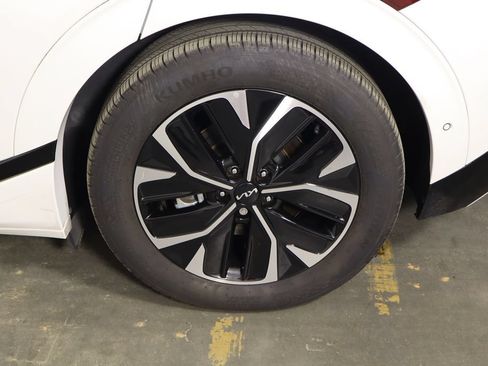 Used 2023 Kia EV6 GT-Line w/ GT-Line Suede Seat Package RWD image 45
