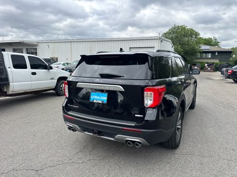 Used 2020 Ford Explorer Platinum w/ Premium Technology Package AWD/4WD image 17