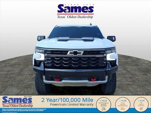 Used 2025 Chevrolet Silverado 1500 ZR2 image 2