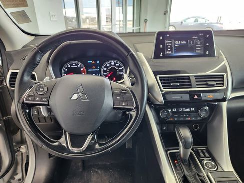 Used 2019 Mitsubishi Eclipse Cross SE image 18
