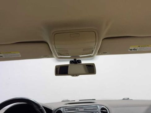 Used 2017 Volkswagen Tiguan S FWD image 17