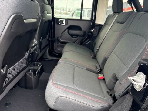 New 2026 Jeep Wrangler Unlimited Rubicon AWD/4WD image 22