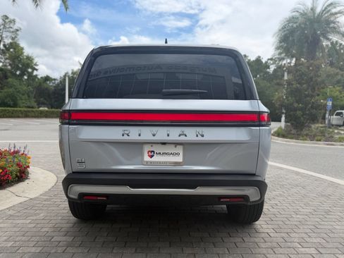 Used 2025 Rivian R1S Adventure AWD/4WD image 13