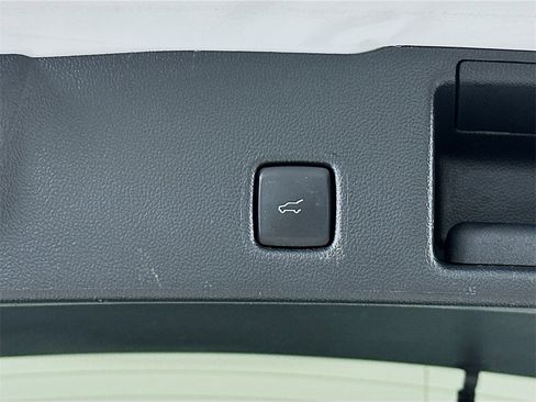 Used 2023 Ford Escape ST-Line w/ Tech Pack #1 image 8