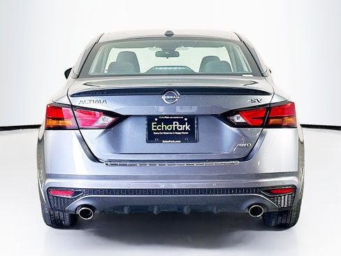 Used 2023 Nissan Altima 2.5 SV w/ SV Premium Package AWD/4WD image 7