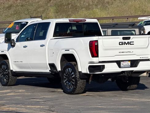 Used 2024 GMC Sierra 2500 Denali Ultimate image 6