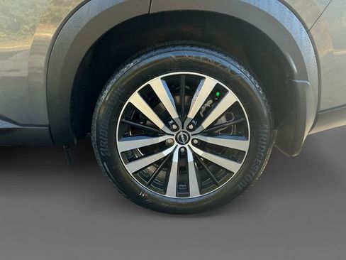 New 2025 Nissan Pathfinder Platinum w/ Cargo Package image 15