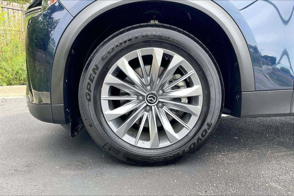 Used 2024 MAZDA CX-90 Plug-In Hybrid w/ Preferred AWD/4WD image 9