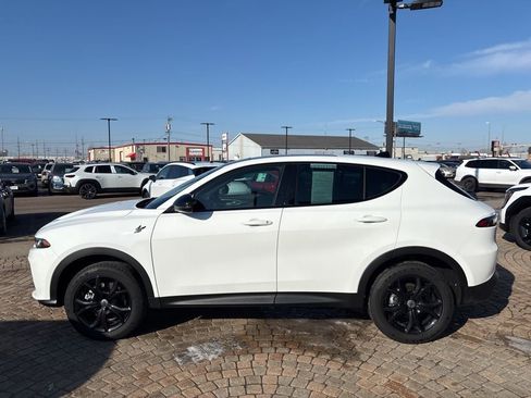 Used 2024 Dodge Hornet GT Plus image 8