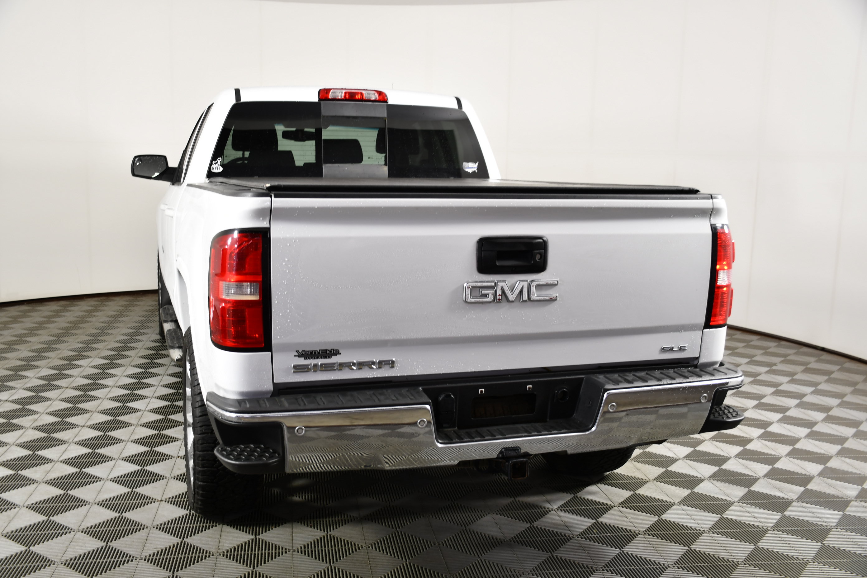 Used 2018 GMC Sierra 1500 SLE w/ SLE Value Package AWD/4WD image 7