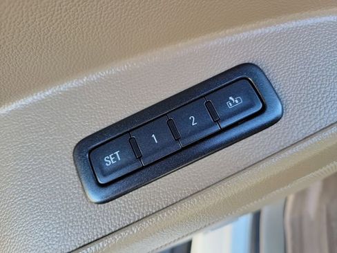 Used 2016 GMC Yukon SLT w/ Open Road Package image 28