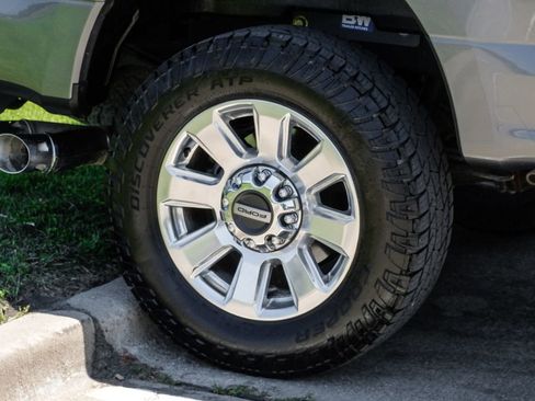 Used 2021 Ford F250 Platinum w/ FX4 Off-Road Package AWD/4WD image 63