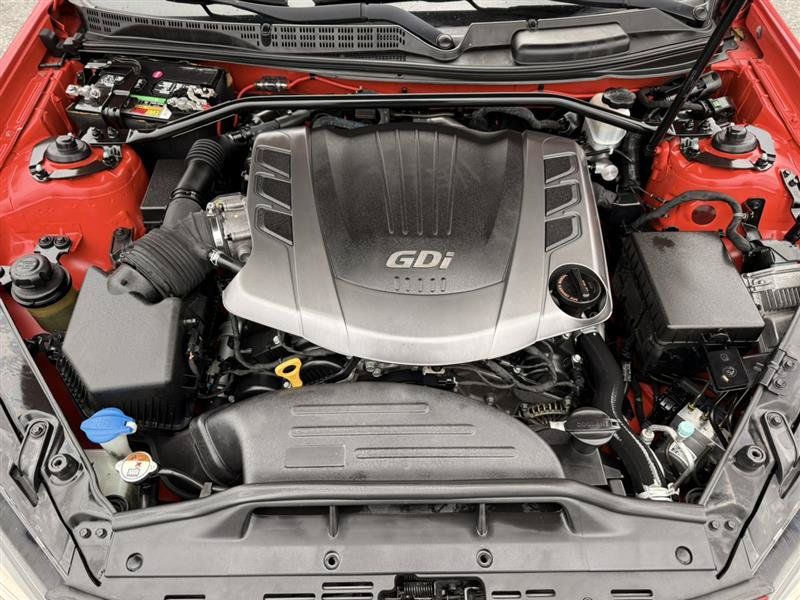 Used 2015 Hyundai Genesis 3.8 RWD image 30