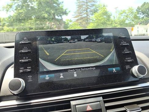 Used 2018 Honda Accord EX-L image 25