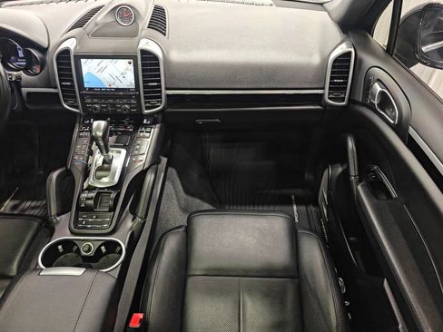 Used 2016 Porsche Cayenne AWD/4WD image 26
