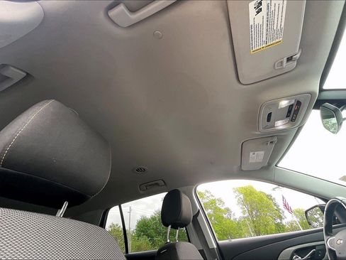 Used 2018 Chevrolet Traverse LT FWD image 30