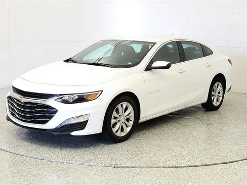 Used 2025 Chevrolet Malibu LT FWD image 3