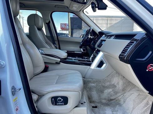 Used 2016 Land Rover Range Rover HSE image 25