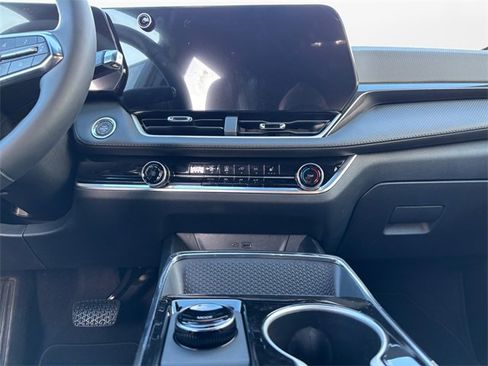 New 2026 Chevrolet Equinox LT image 11