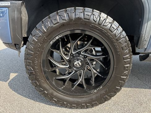 Used 2024 GMC Sierra 3500 Denali Ultimate AWD/4WD image 13
