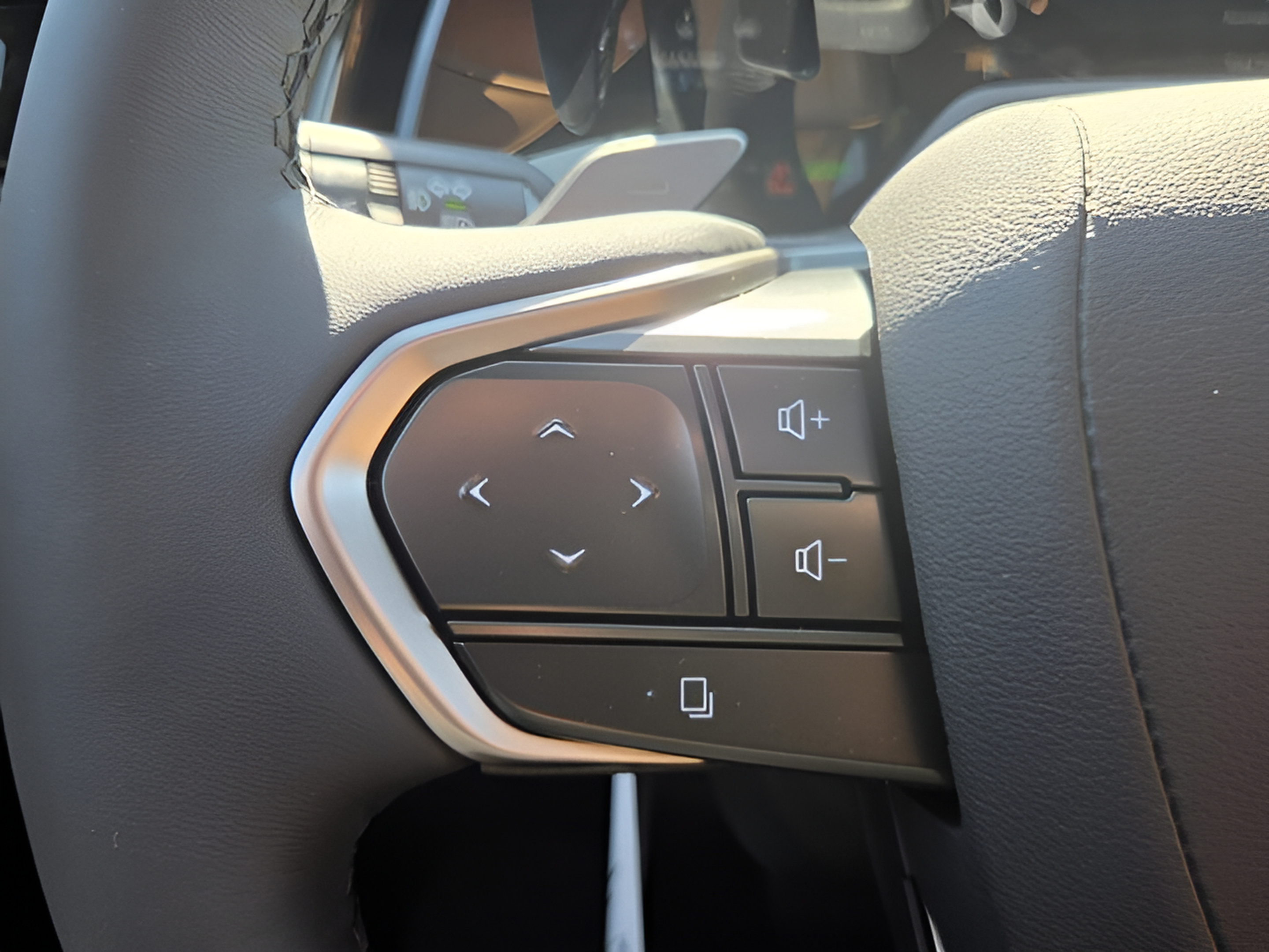 New 2026 Lexus RX 350h AWD/4WD image 25