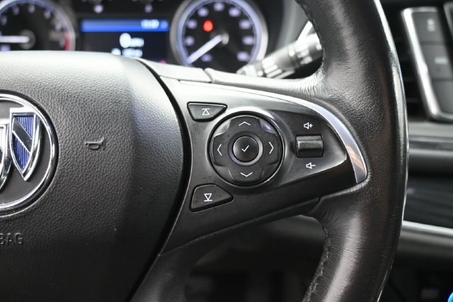 Used 2020 Buick Enclave Essence AWD/4WD image 18