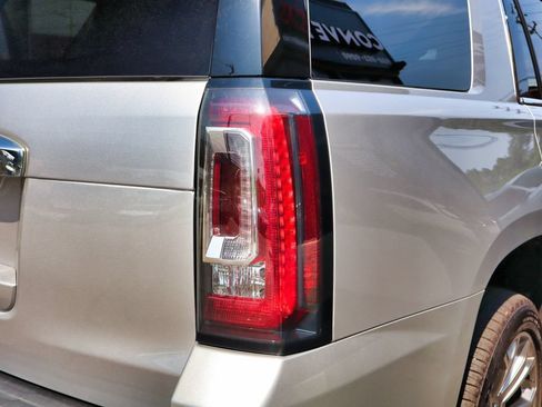 Used 2019 GMC Yukon Denali w/ Open Road Package AWD/4WD image 13