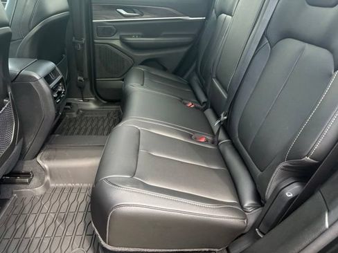 New 2026 Jeep Grand Cherokee Limited w/ Limited Altitude Package AWD/4WD image 13