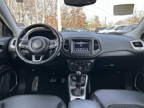 Used 2019 Jeep Compass Latitude image 16